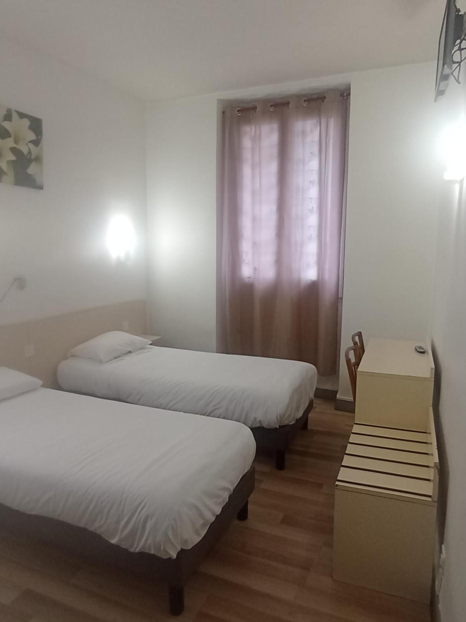 Hotel Croix Des Nordistes Lourdes Szoba fotó