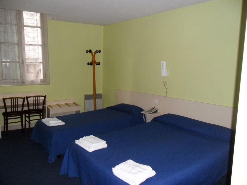 Hotel Croix Des Nordistes Lourdes Kültér fotó